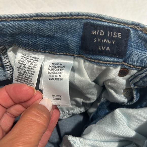 Lucky Brand Size 10 Ankle Mid Rise - Picture 4 of 4